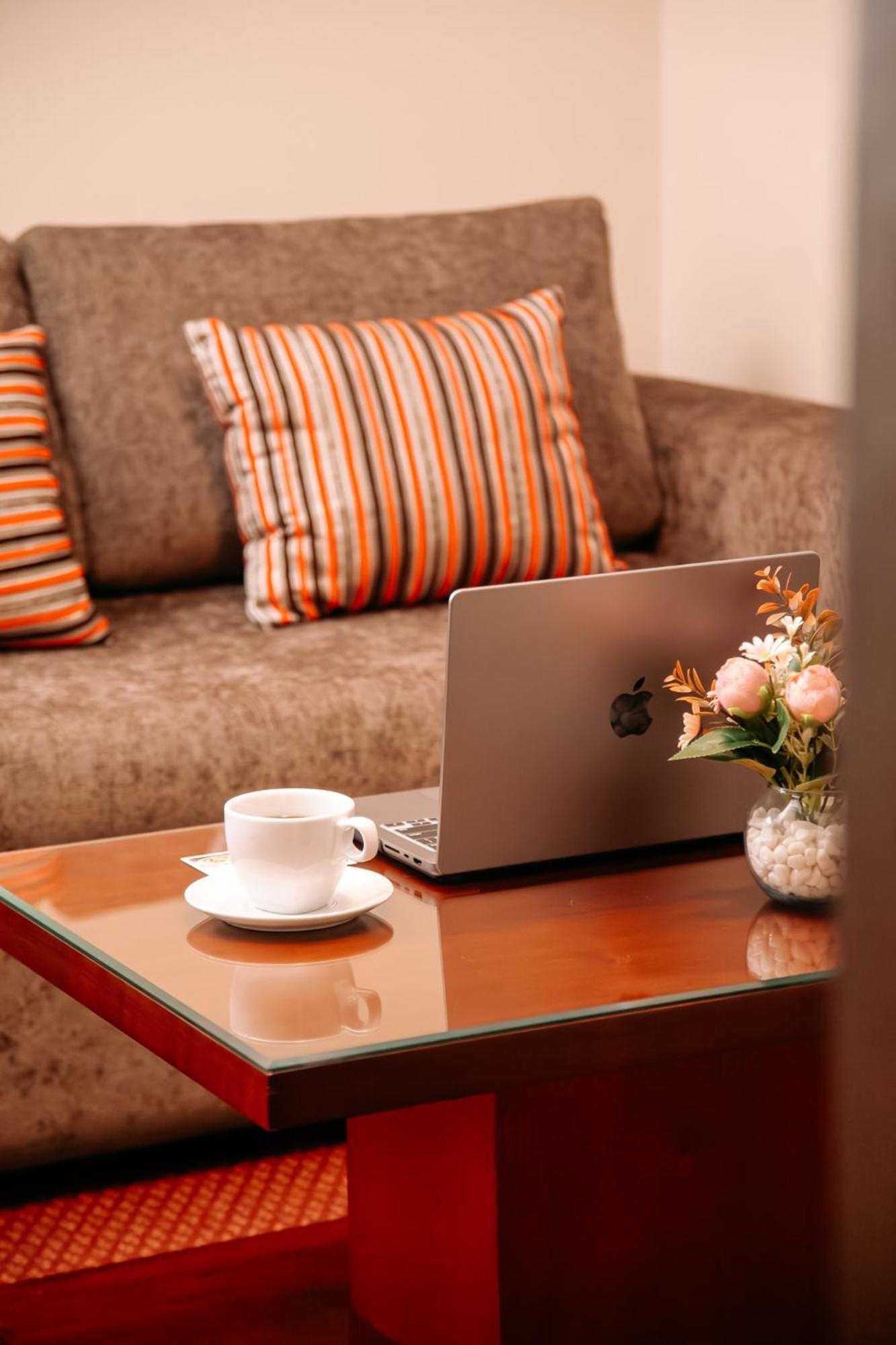 Hotel Carrera Lima Ngoại thất bức ảnh