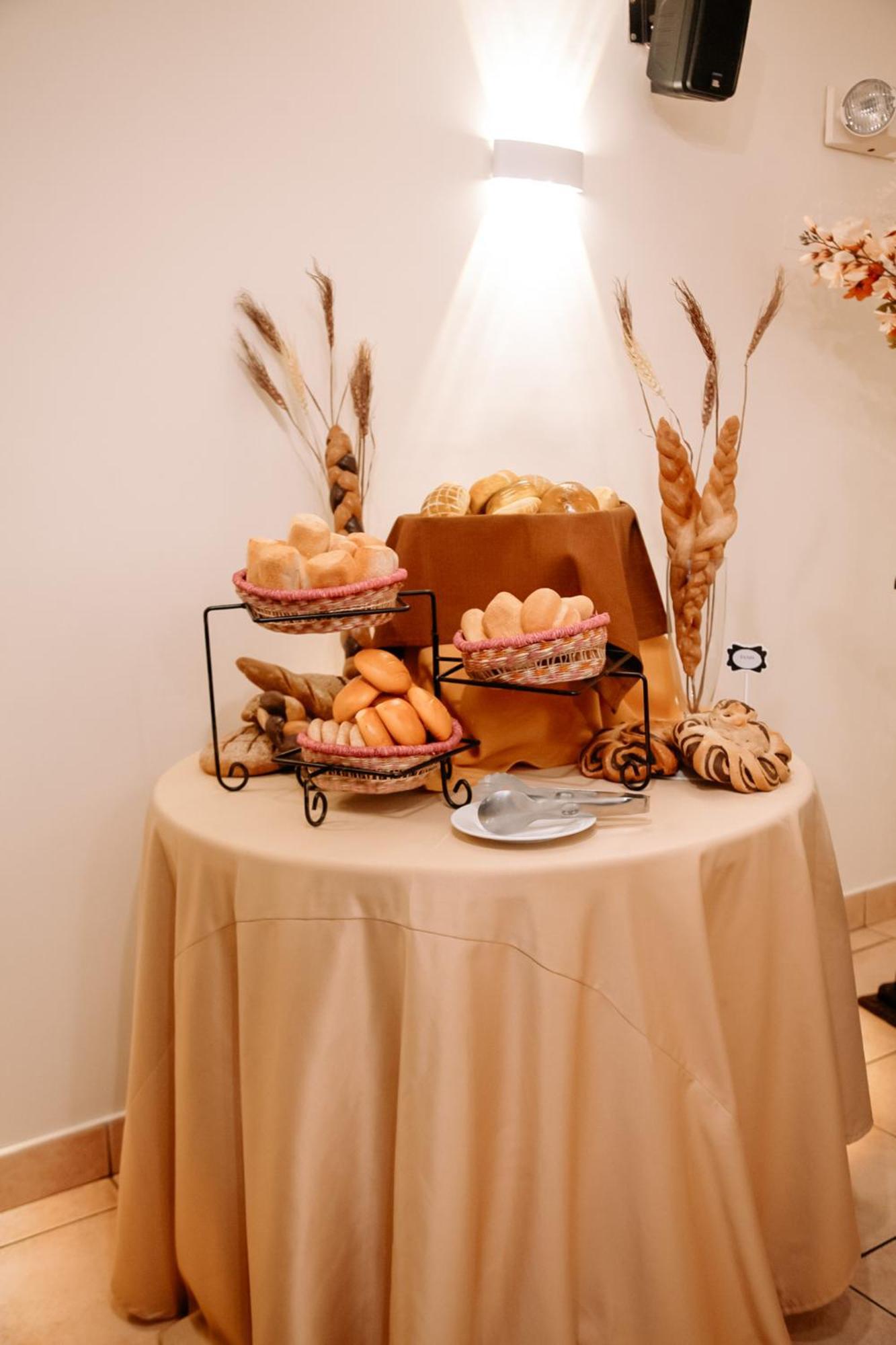 Hotel Carrera Lima Ngoại thất bức ảnh