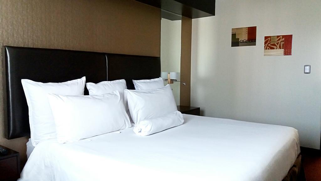 Hotel Carrera Lima Ngoại thất bức ảnh