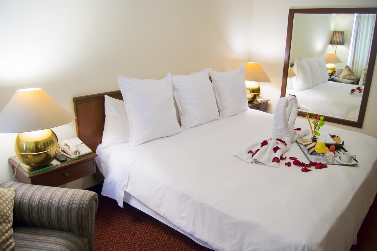 Hotel Carrera Lima Ngoại thất bức ảnh